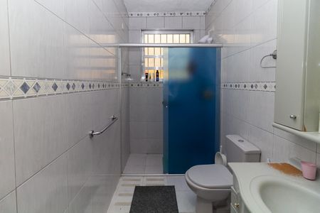 Casa à venda com 165m², 3 quartos e 2 vagas Casa à venda com 165m², 3 quartos e 2 vagasBanheiro 2