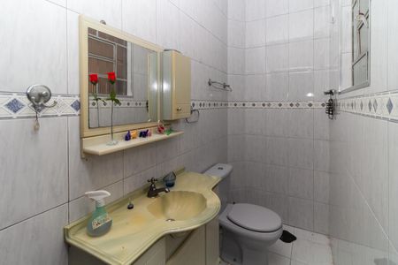 Casa à venda com 165m², 3 quartos e 2 vagas Casa à venda com 165m², 3 quartos e 2 vagasBanheiro da Suíte