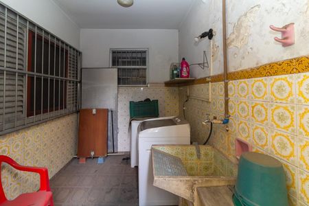 Casa à venda com 165m², 3 quartos e 2 vagas Casa à venda com 165m², 3 quartos e 2 vagasÁrea de Serviço