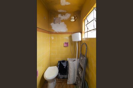 Casa à venda com 165m², 3 quartos e 2 vagas Casa à venda com 165m², 3 quartos e 2 vagasBanheiro de serviço