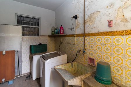 Casa à venda com 165m², 3 quartos e 2 vagas Casa à venda com 165m², 3 quartos e 2 vagasÁrea de Serviço