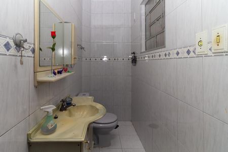 Casa à venda com 165m², 3 quartos e 2 vagas Casa à venda com 165m², 3 quartos e 2 vagasBanheiro da Suíte