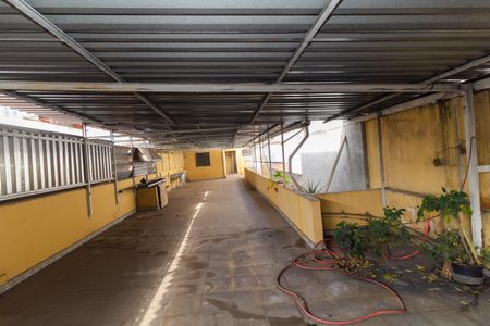 Casa à venda com 165m², 3 quartos e 2 vagas Casa à venda com 165m², 3 quartos e 2 vagasTerraço