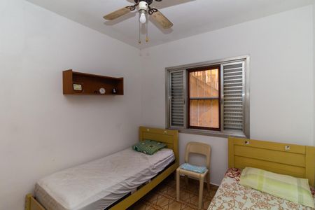 Casa à venda com 165m², 3 quartos e 2 vagas Casa à venda com 165m², 3 quartos e 2 vagasQuarto 2