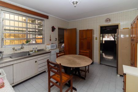 Casa à venda com 165m², 3 quartos e 2 vagas Casa à venda com 165m², 3 quartos e 2 vagasCozinha