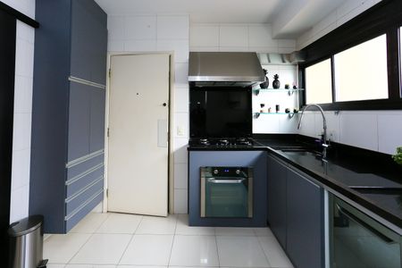 Apartamento para alugar com 184m², 3 quartos e 4 vagasCozinha