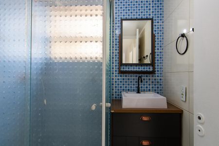 Apartamento à venda com 50m², 2 quartos e 1 vaga Apartamento à venda com 50m², 2 quartos e 1 vagaBanheiro