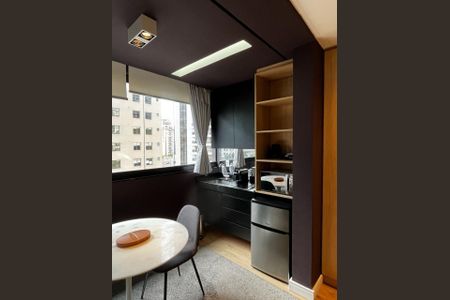 Apartamento à venda com 28m², 1 quarto e 1 vaga