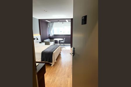 Apartamento à venda com 28m², 1 quarto e 1 vaga