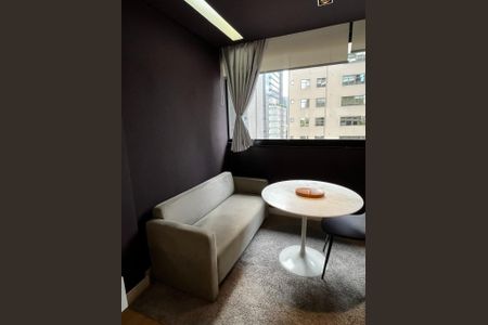 Apartamento à venda com 28m², 1 quarto e 1 vaga