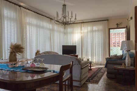 Casa para alugar com 260m², 3 quartos e 4 vagasSala