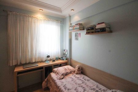 Apartamento à venda com 60m², 2 quartos e 1 vagaQuarto 02