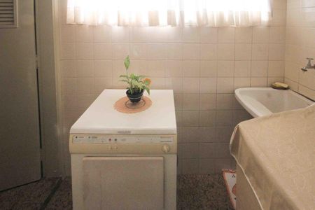 Apartamento à venda com 60m², 2 quartos e 1 vagaÁrea de Serviço