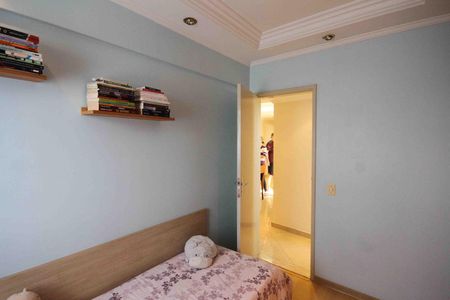 Apartamento à venda com 60m², 2 quartos e 1 vagaQuarto 02