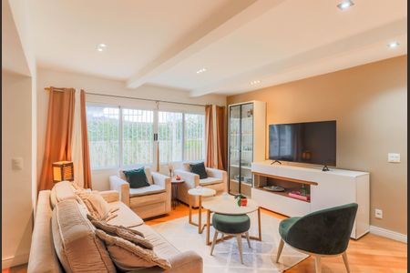 Sala de casa para alugar com 5 quartos, 321m² em Santo Amaro, São Paulo