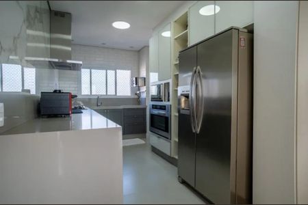 Apartamento à venda com 343m², 4 quartos e 4 vagas Apartamento à venda com 343m², 4 quartos e 4 vagasFoto 05