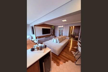 Apartamento à venda com 110m², 3 quartos e 2 vagasFoto 02