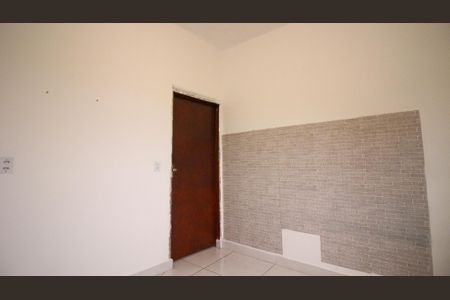 Casa para alugar com 90m², 2 quartos e sem vaga Casa para alugar com 90m², 2 quartos e sem vagaQuarto