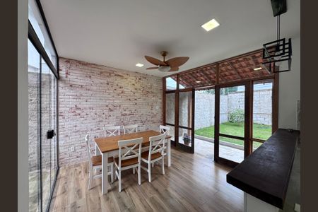 Casa à venda com 150m², 4 quartos e 2 vagasCopa