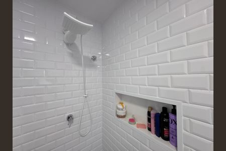 Casa à venda com 150m², 4 quartos e 2 vagasSuíte 1 - Master - Banheiro