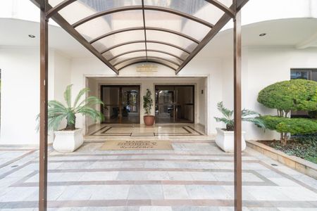 Apartamento à venda com 100m², 3 quartos e 2 vagasFachada