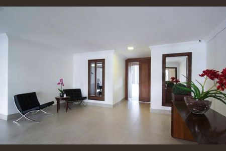 Apartamento à venda com 100m², 3 quartos e 2 vagasLobby