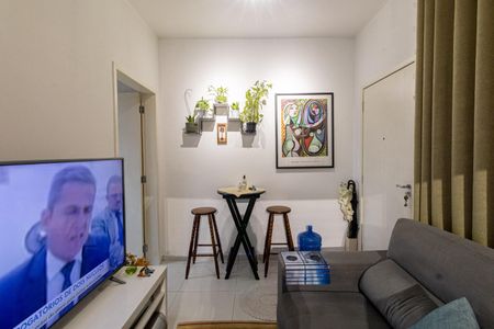 Apartamento à venda com 43m², 2 quartos e 1 vaga Apartamento à venda com 43m², 2 quartos e 1 vagaSala