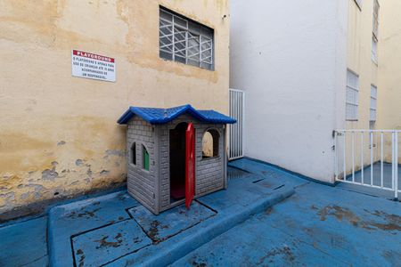 Apartamento à venda com 43m², 2 quartos e 1 vaga Apartamento à venda com 43m², 2 quartos e 1 vagaÁrea Comum - Playground