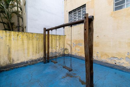 Apartamento à venda com 43m², 2 quartos e 1 vaga Apartamento à venda com 43m², 2 quartos e 1 vagaÁrea Comum - Playground