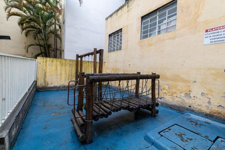 Apartamento à venda com 43m², 2 quartos e 1 vaga Apartamento à venda com 43m², 2 quartos e 1 vagaÁrea Comum - Playground