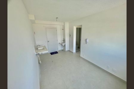 Apartamento para alugar com 32m², 2 quartos e sem vaga Apartamento para alugar com 32m², 2 quartos e sem vagaSala