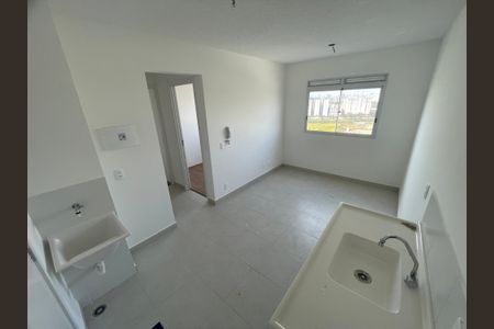 Apartamento para alugar com 32m², 2 quartos e sem vaga Apartamento para alugar com 32m², 2 quartos e sem vagaSala