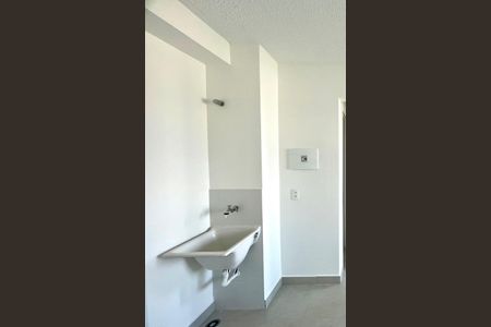 Apartamento para alugar com 32m², 2 quartos e sem vaga Apartamento para alugar com 32m², 2 quartos e sem vagaCozinha e Área de Serviço