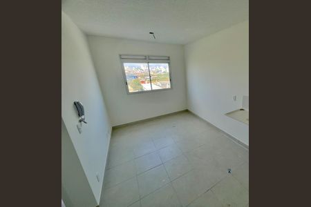 Apartamento para alugar com 32m², 2 quartos e sem vaga Apartamento para alugar com 32m², 2 quartos e sem vagaSala