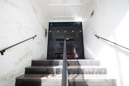 Apartamento para alugar com 90m², 2 quartos e 1 vaga Apartamento para alugar com 90m², 2 quartos e 1 vagaFachada