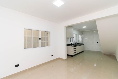 Sala de casa para alugar com 2 quartos, 52m² em Cidade São Mateus, São Paulo