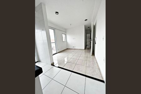 Apartamento à venda com 2 quartos, 42m² em Santa Maria, Santo André
