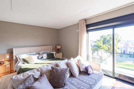 Casa de condomínio à venda com 384m², 4 quartos e 4 vagasSuíte 4