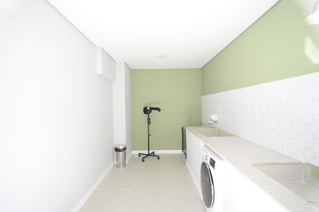 Apartamento à venda com 35m², 2 quartos e sem vagaÁrea comum