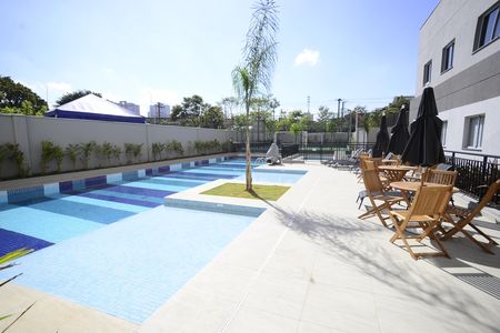 Apartamento à venda com 35m², 2 quartos e sem vagaÁrea comum - Piscina