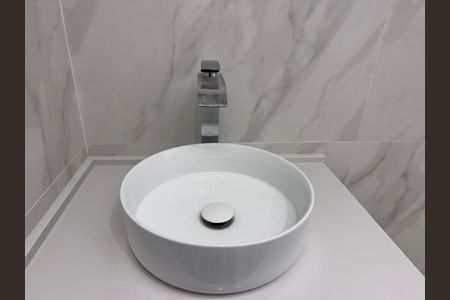 Apartamento à venda com 115m², 3 quartos e 2 vagas Apartamento à venda com 115m², 3 quartos e 2 vagasSuíte Banheiro