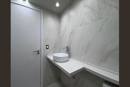 Apartamento à venda com 115m², 3 quartos e 2 vagas Apartamento à venda com 115m², 3 quartos e 2 vagasBanheiro Social