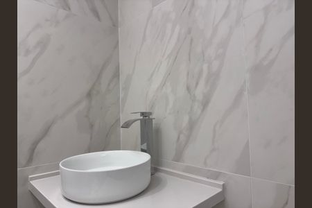 Apartamento à venda com 115m², 3 quartos e 2 vagas Apartamento à venda com 115m², 3 quartos e 2 vagasSuíte Banheiro