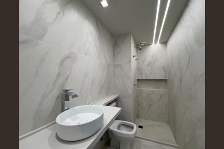 Apartamento à venda com 115m², 3 quartos e 2 vagas Apartamento à venda com 115m², 3 quartos e 2 vagasBanheiro Social