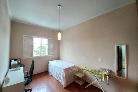 Casa à venda com 322m², 4 quartos e 2 vagas Casa à venda com 322m², 4 quartos e 2 vagasQuarto 3