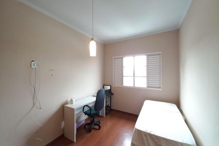 Casa à venda com 322m², 4 quartos e 2 vagas Casa à venda com 322m², 4 quartos e 2 vagasQuarto 3