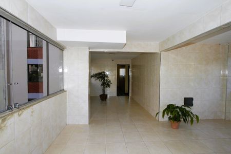 Apartamento à venda com 65m², 2 quartos e 2 vagasHall