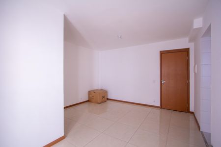 Apartamento para alugar com 75m², 3 quartos e 1 vagaSala
