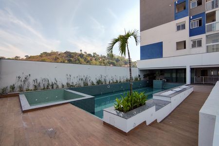 Apartamento para alugar com 75m², 3 quartos e 1 vagaÁrea comum - Piscina
