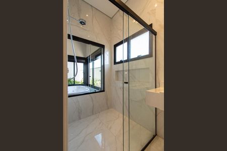 Casa de condomínio para alugar com 237m², 4 quartos e 6 vagasBanheiro Suíte 3